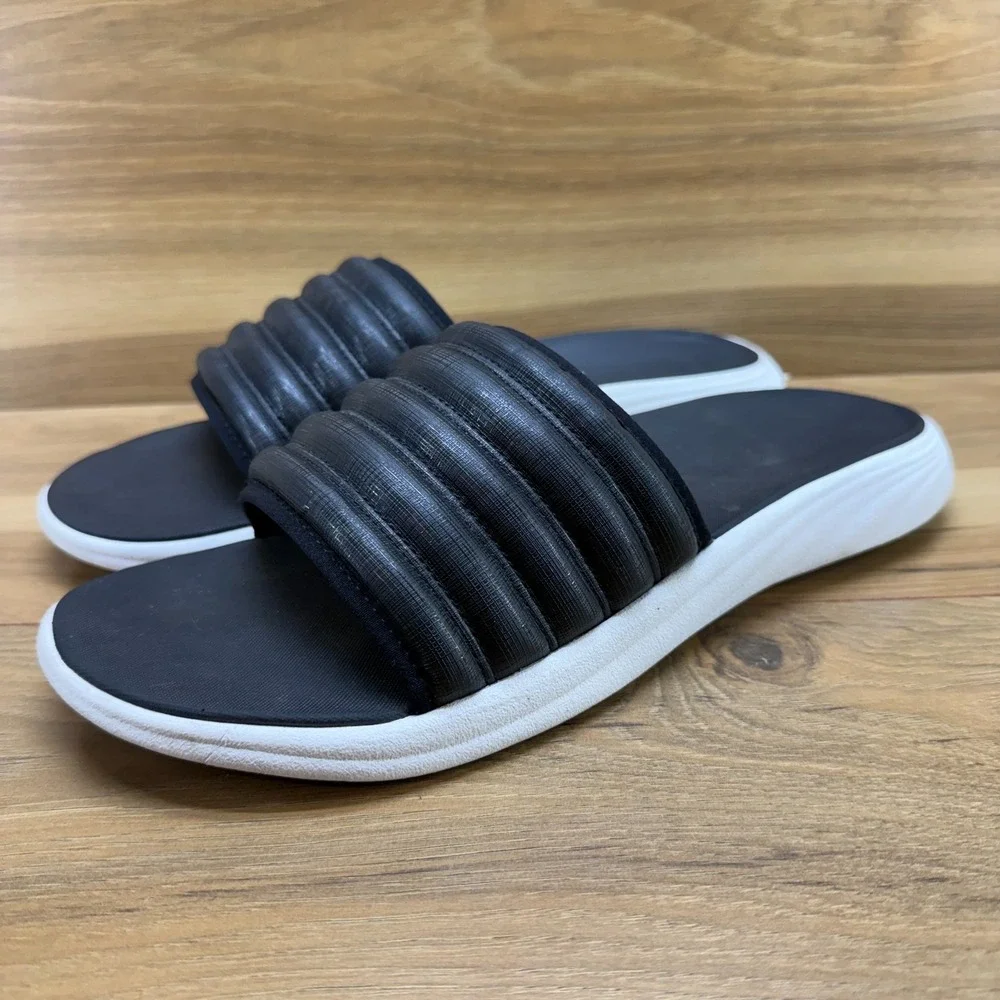 Olukai Komo Slide Mens‎ 11 Black Comfort Sandals Travel Pool Summer Resort